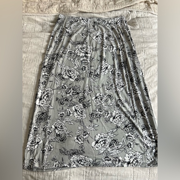 JJill Maxi skirt—final markdown - Picture 1 of 2